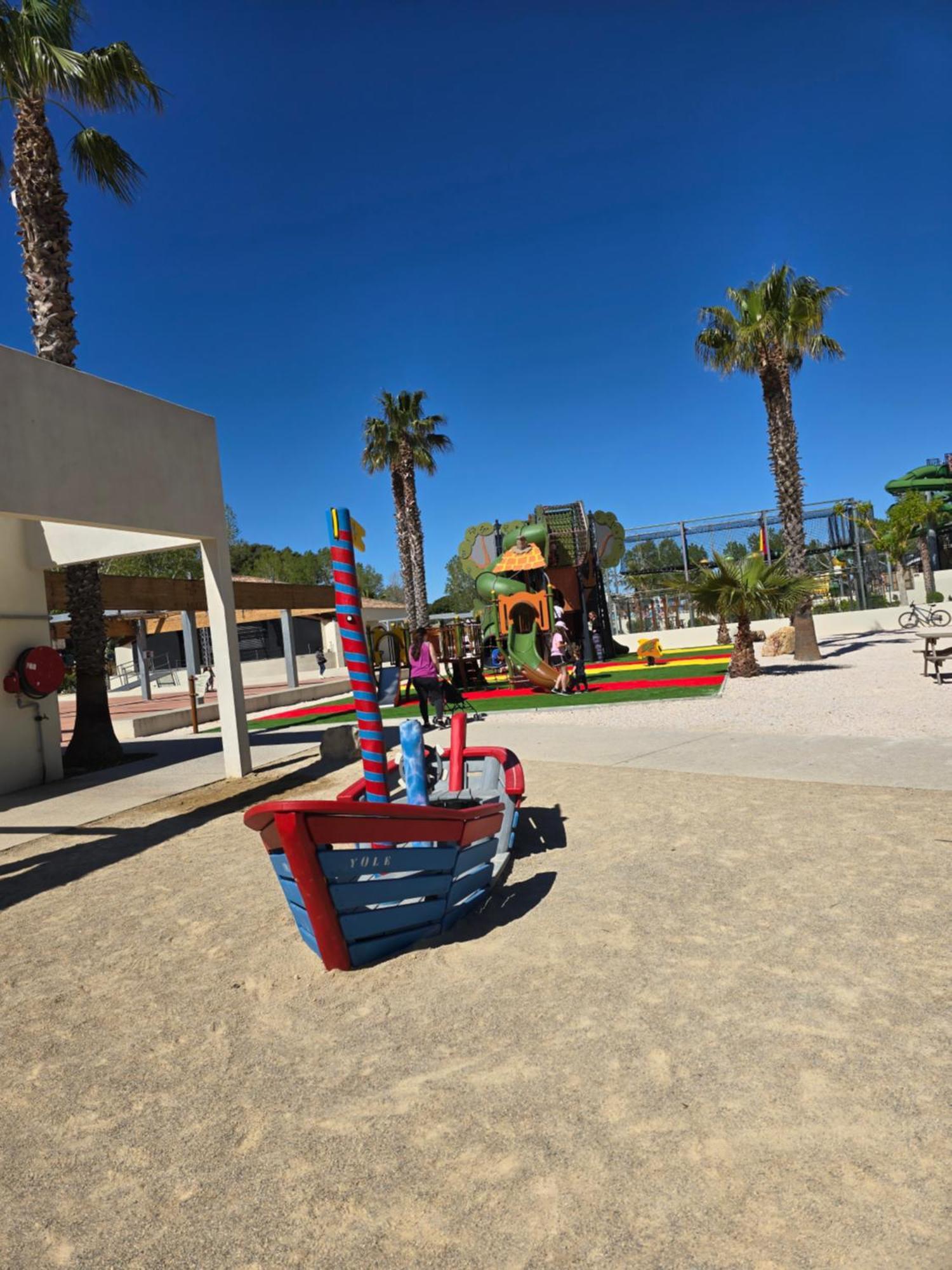 Campingplatz Mobilhome 3 Chambres, 500m Plage, Camp 5 Etoiles Vendres